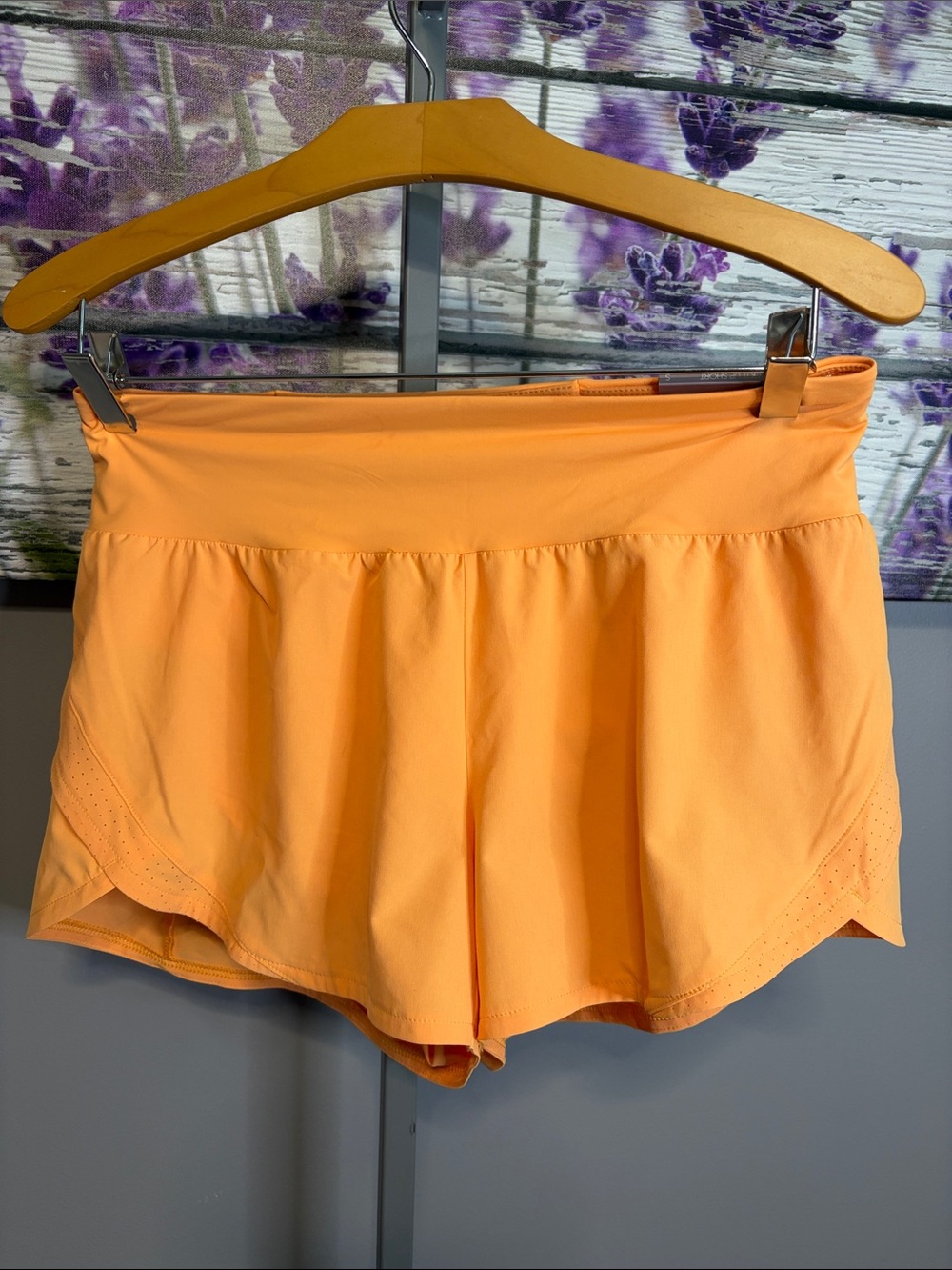 Women’s CALIA Athletic Kick It Up Orange  Shorts Inseam 3” Size S NWT